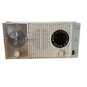 1969 ZENITH Z374 CLOCK RADIO -Radio Works Clock Does Not Nice Condition
